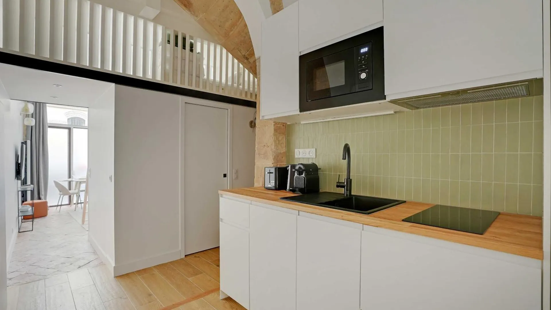 Magnifique Appt Avec 2 Salons- 1bd-6p - Notre-dame