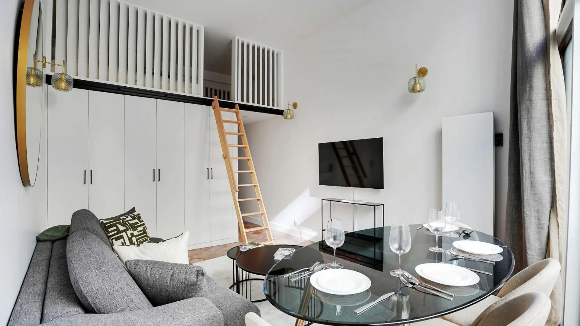 Magnifique Appt Avec 2 Salons- 1bd-6p - Notre-dame Apartamento